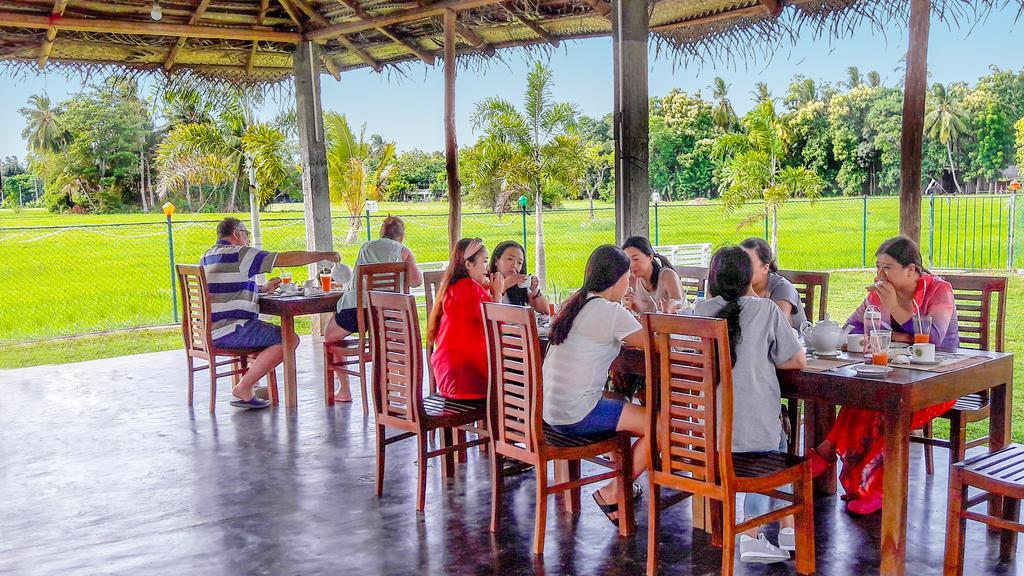 Hotel Ancient Village Polonnaruwa Dış mekan fotoğraf